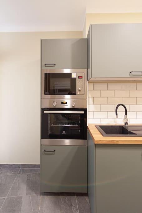 Vysoka Apartman Emf/Stp ブラチスラヴァ エクステリア 写真