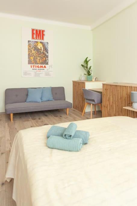 Vysoka Apartman Emf/Stp ブラチスラヴァ エクステリア 写真