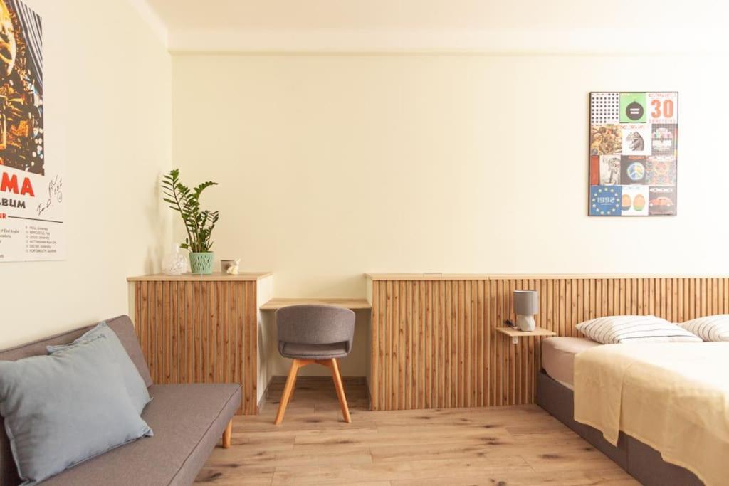 Vysoka Apartman Emf/Stp ブラチスラヴァ エクステリア 写真